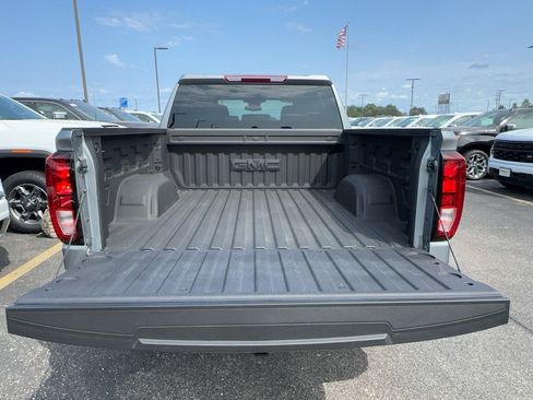Certified 2025 GMC Sierra 1500 Elevation AWD/4WD image 5