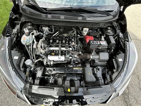 Certified 2024 Nissan Kicks SR image 14