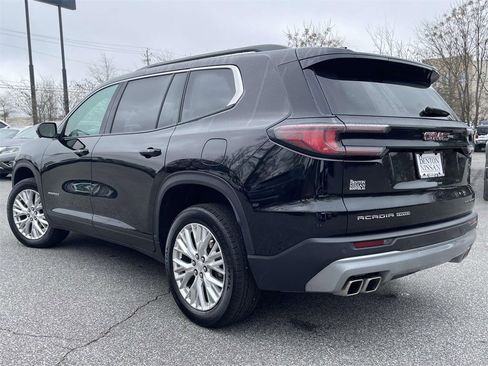 Used 2024 GMC Acadia Elevation image 5