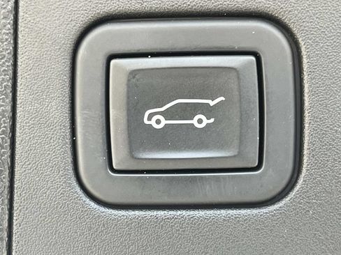 Certified 2023 Cadillac XT5 Sportv w/ Technology Package AWD/4WD image 23