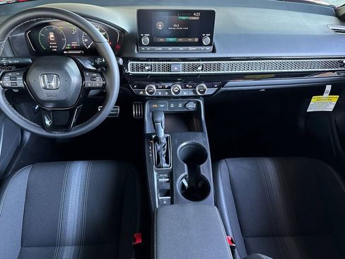 Used 2025 Honda Civic Sport image 12