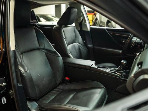 Used 2023 Lexus ES 350 w/ Premium Package FWD image 13