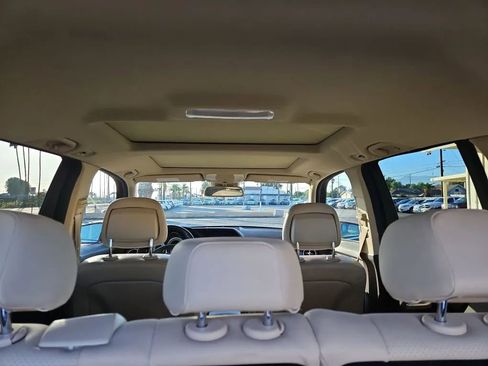 Used 2015 Mercedes-Benz GLK 350 2WD w/ Premium 1 Package image 20