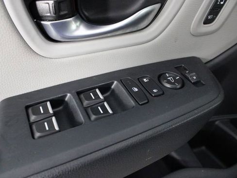 Used 2024 Honda Pilot EX-L image 17