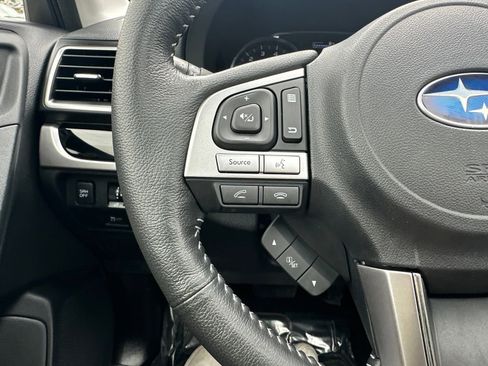 Used 2017 Subaru Forester 2.5i Touring AWD/4WD image 45