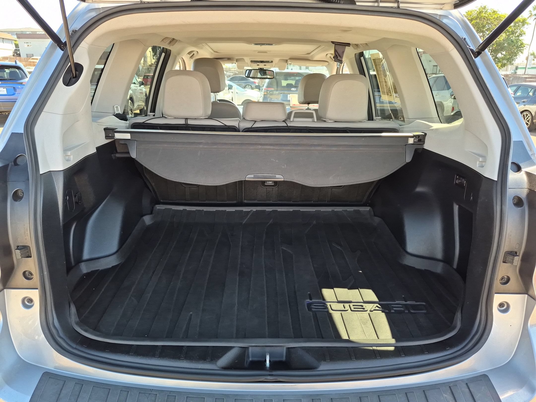 Used 2016 Subaru Forester 2.5i Limited AWD/4WD image 24