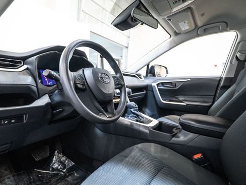 Used 2024 Toyota RAV4 LE image 12