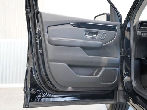 Used 2025 Honda Pilot Touring image 28