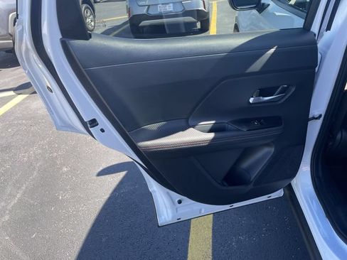 Used 2025 Nissan Kicks SR w/ SR Premium Package AWD/4WD image 29