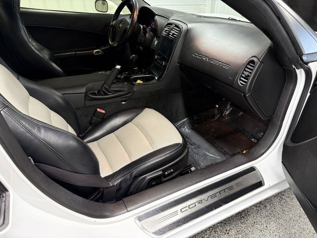 Used 2011 Chevrolet Corvette Grand Sport w/ Preferred Equipment Group RWD image 33
