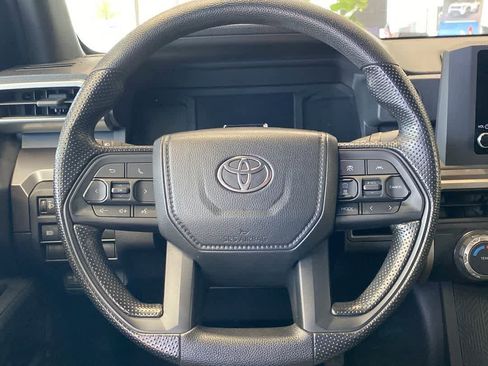Used 2024 Toyota Tacoma SR5 AWD/4WD image 17