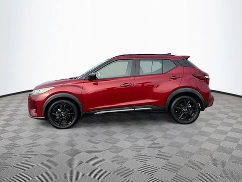 Used 2022 Nissan Kicks SR image 7