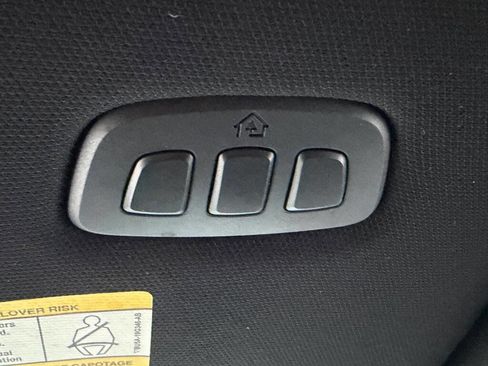 Used 2019 Ford F150 Platinum w/ FX4 Off-Road Package image 30