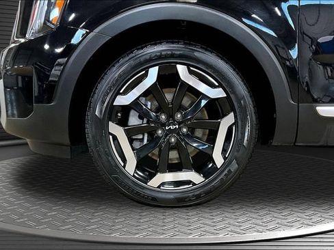 Used 2025 Kia Telluride S AWD/4WD image 33