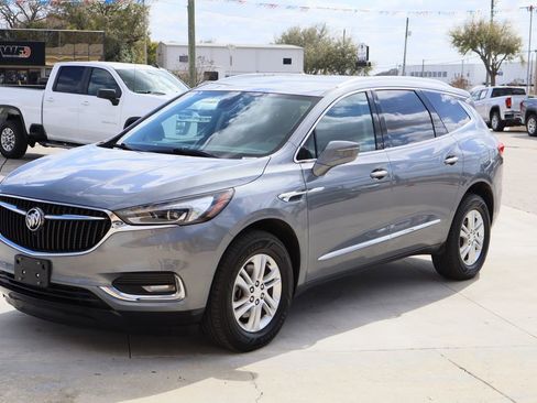 Used 2019 Buick Enclave Essence w/ Trailering Package, 5000 lbs. image 4