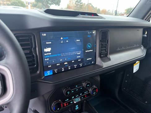 New 2025 Ford Bronco Big Bend image 11