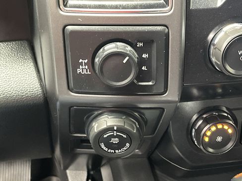 Used 2019 Ford F150 XLT w/ Equipment Group 302A Luxury image 18