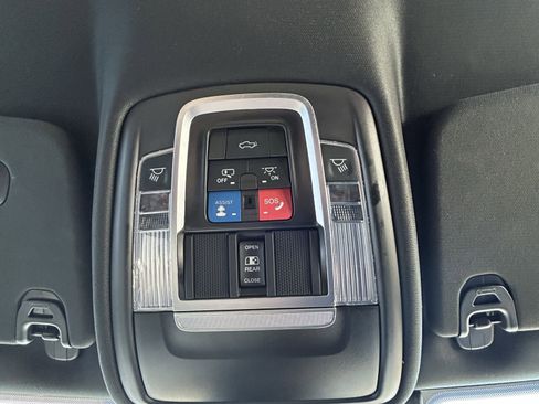 Used 2022 RAM 1500 Laramie w/ Sport Appearance Package AWD/4WD image 31