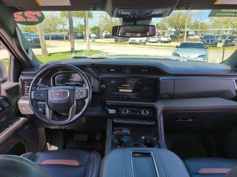 Used 2022 GMC Sierra 1500 AT4 image 18