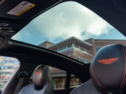 Used 2022 Aston Martin DBX image 15