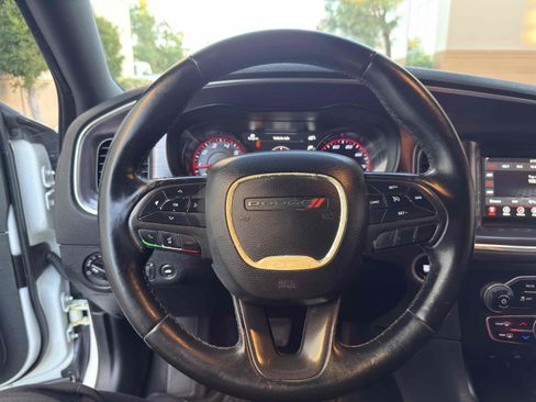 Used 2018 Dodge Charger SXT w/ Blacktop Package image 30
