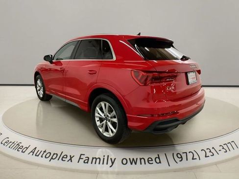 Used 2023 Audi Q3 2.0T Premium w/ Convenience Package AWD/4WD image 3