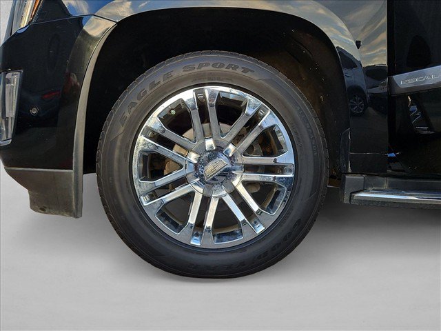 Used 2020 Cadillac Escalade 2WD image 25