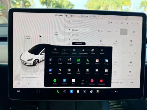Used 2023 Tesla Model 3 Standard Range image 15