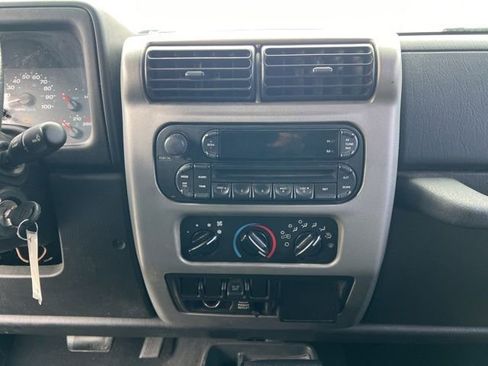 Used 2006 Jeep Wrangler X w/ Jeep 65th Anniversary Edition image 13