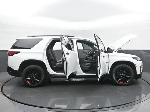 Used 2023 Chevrolet Traverse Premier w/ Redline Edition image 59