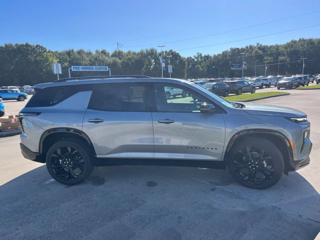 New 2027 Chevrolet Traverse RS w/ LPO, Floor Liner Package FWD image 12