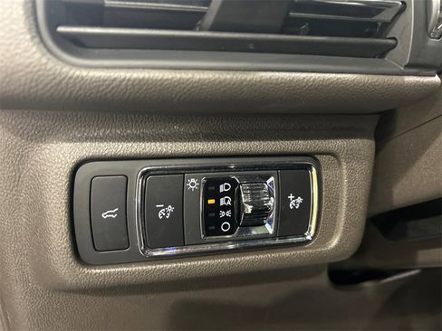 Certified 2022 Lincoln Corsair AWD w/ Premium Package image 21