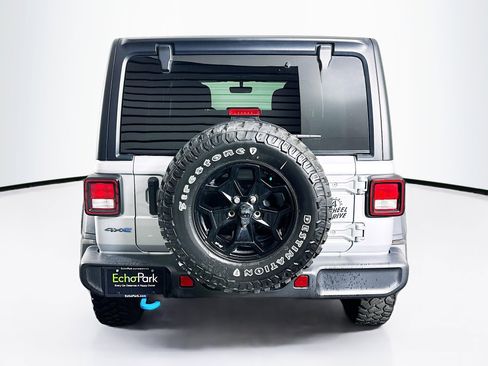 Used 2023 Jeep Wrangler Unlimited w/ 8.4" Radio Group image 7