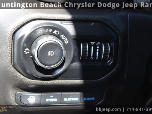 Used 2022 Jeep Wrangler Unlimited Rubicon 4xe image 14