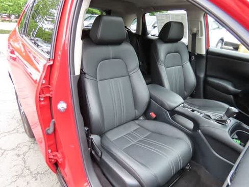 Certified 2025 Honda HR-V EX-L image 16
