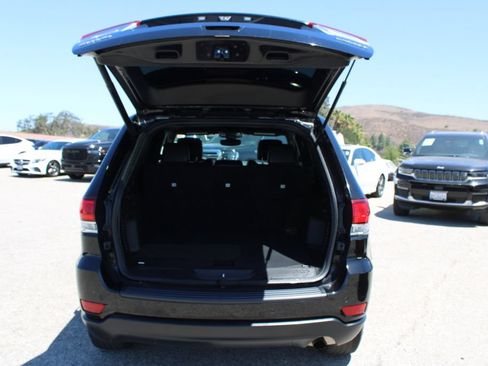 Used 2022 Jeep Grand Cherokee Laredo X AWD/4WD image 11