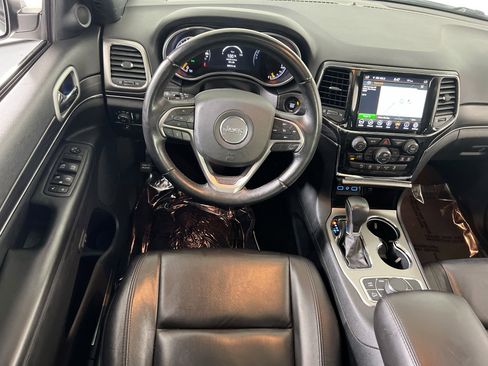 Used 2022 Jeep Grand Cherokee Limited image 22