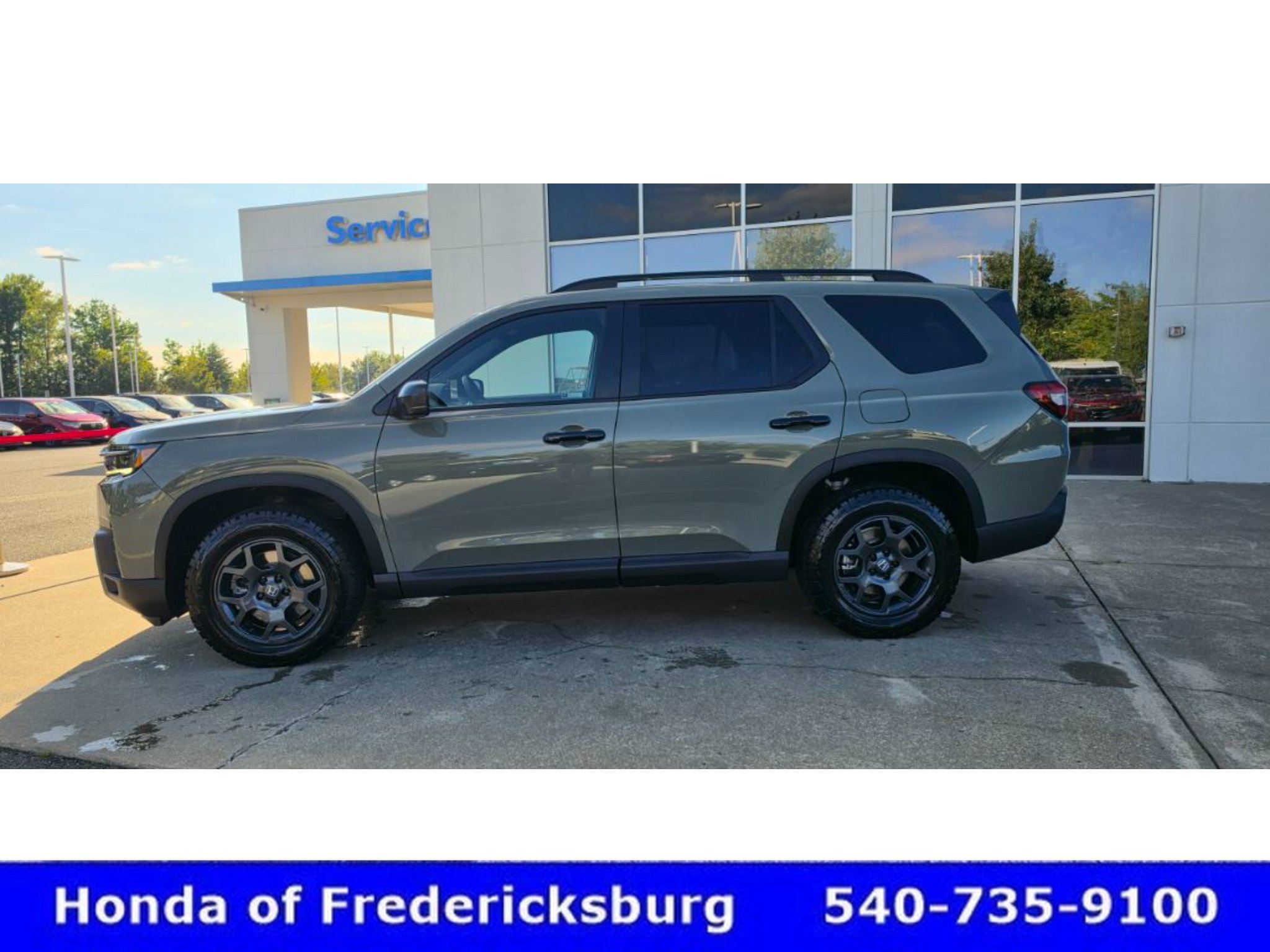Used 2026 Honda Pilot TrailSport image 3