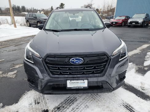 Used 2022 Subaru Forester image 3