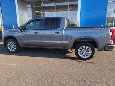 Used 2021 Chevrolet Silverado 1500 Custom AWD/4WD image 9