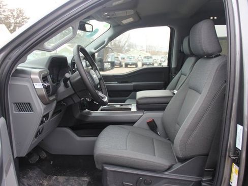 New 2025 Ford F150 XLT w/ Equipment Group 303A High image 19