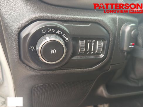 Used 2019 Jeep Wrangler Unlimited Rubicon AWD/4WD image 12