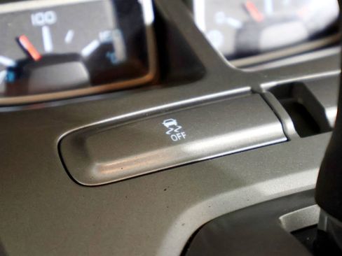 Used 2014 Chevrolet Camaro LT image 40