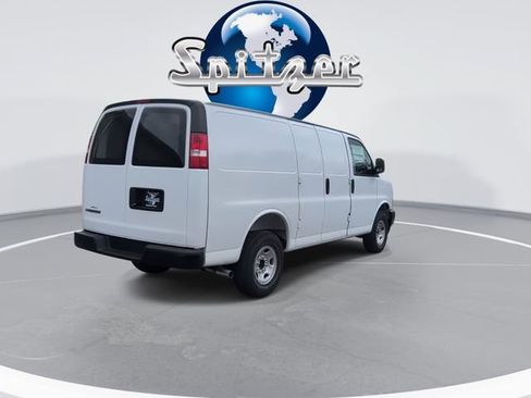 New 2026 Chevrolet Express 2500 w/ Driver Convenience Package RWD image 9