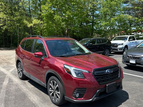 Used 2023 Subaru Forester Limited AWD/4WD image 3
