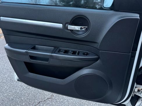 Used 2008 Dodge Charger R/T image 11