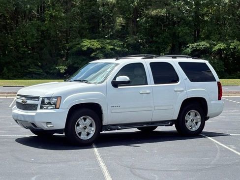 Used 2011 Chevrolet Tahoe LT w/ Suspension Package, Off-Road RWD image 2