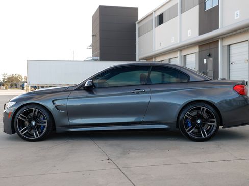 Used 2016 BMW M4 Convertible image 8