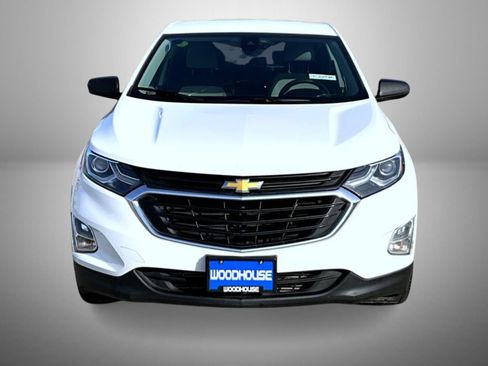 Used 2021 Chevrolet Equinox LS w/ LS Convenience Package FWD image 2