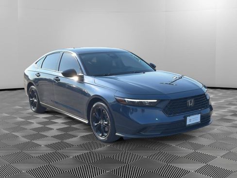 Used 2025 Honda Accord SE image 1